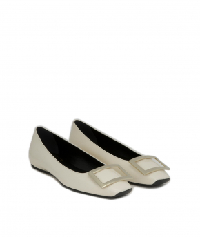 Trompette Metal Buckle Ballerinas In Patent Leather 平底鞋