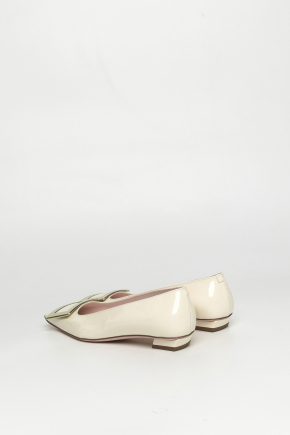 Belle Vivier Metal Buckle Ballerinas In Patent Leather 平底鞋