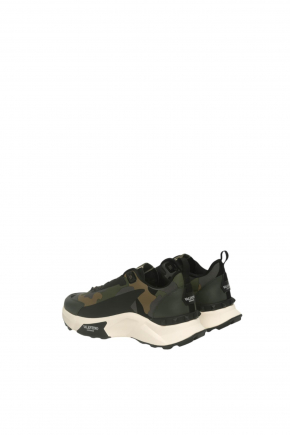 Low Top True Act Camouflage 運動鞋