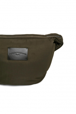 Padded Nylon 斜揹袋